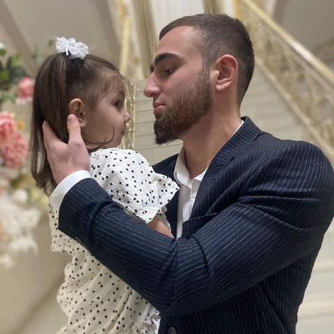 Альберт Асланович