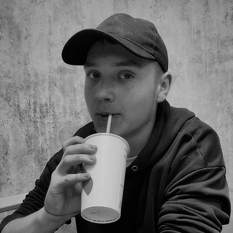 Богдан Назаров